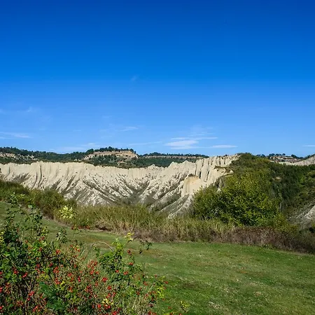 I Calanchi Di Civita Villa