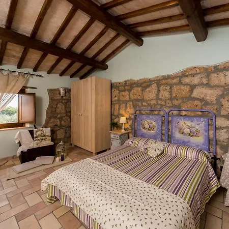 Villa I Calanchi Di Civita