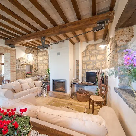 I Calanchi Di Civita Villa